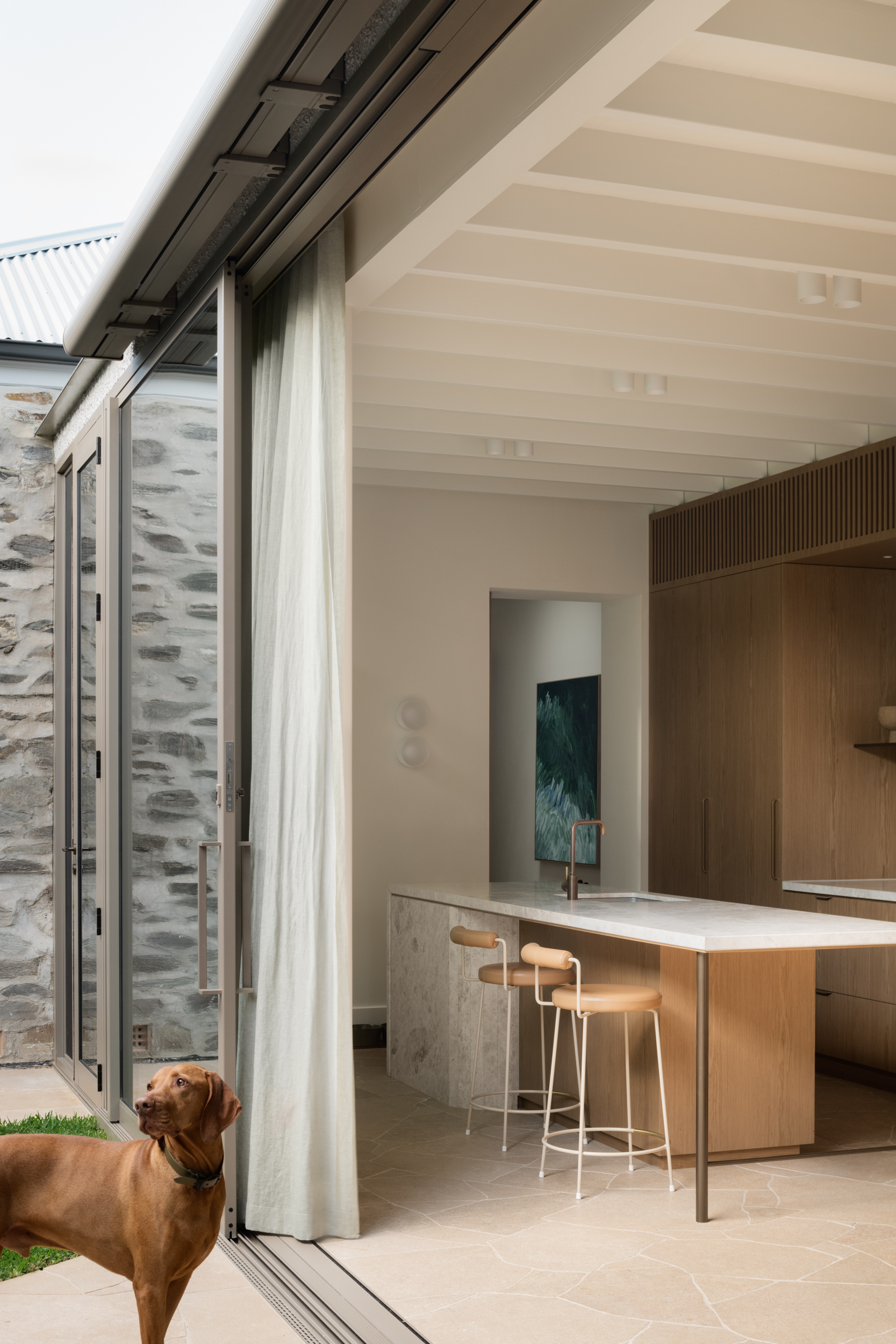 dog, sliding door, bluestone, cottage, kitchen, timber joinery, rafters, Proske